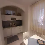 Yes Apartman